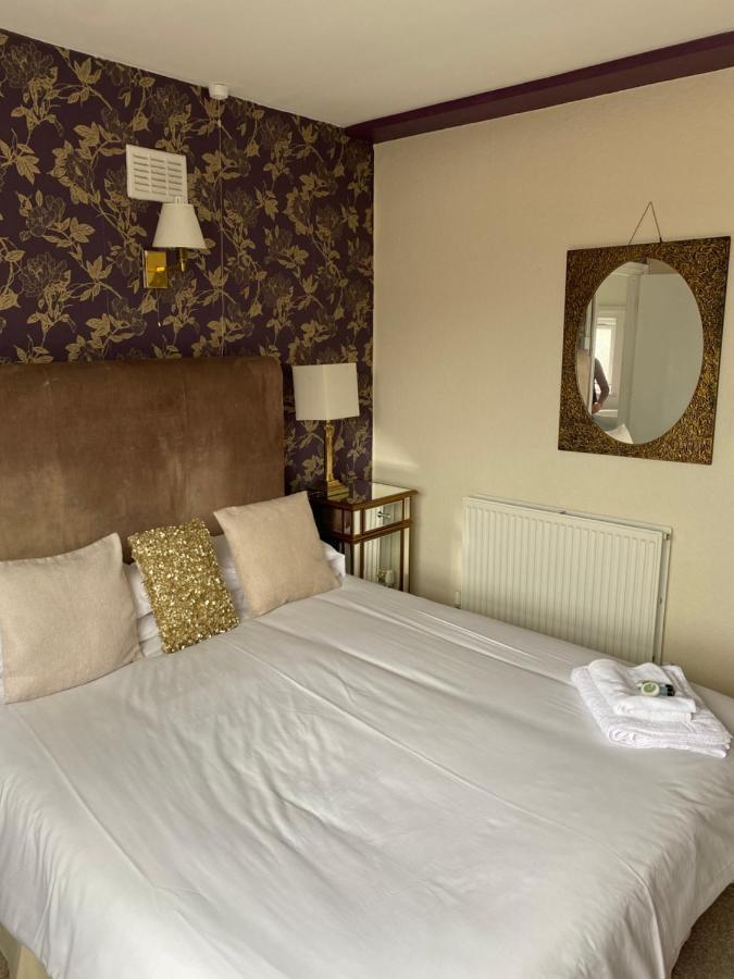 The Traxx Hotel Bangor  Exterior photo
