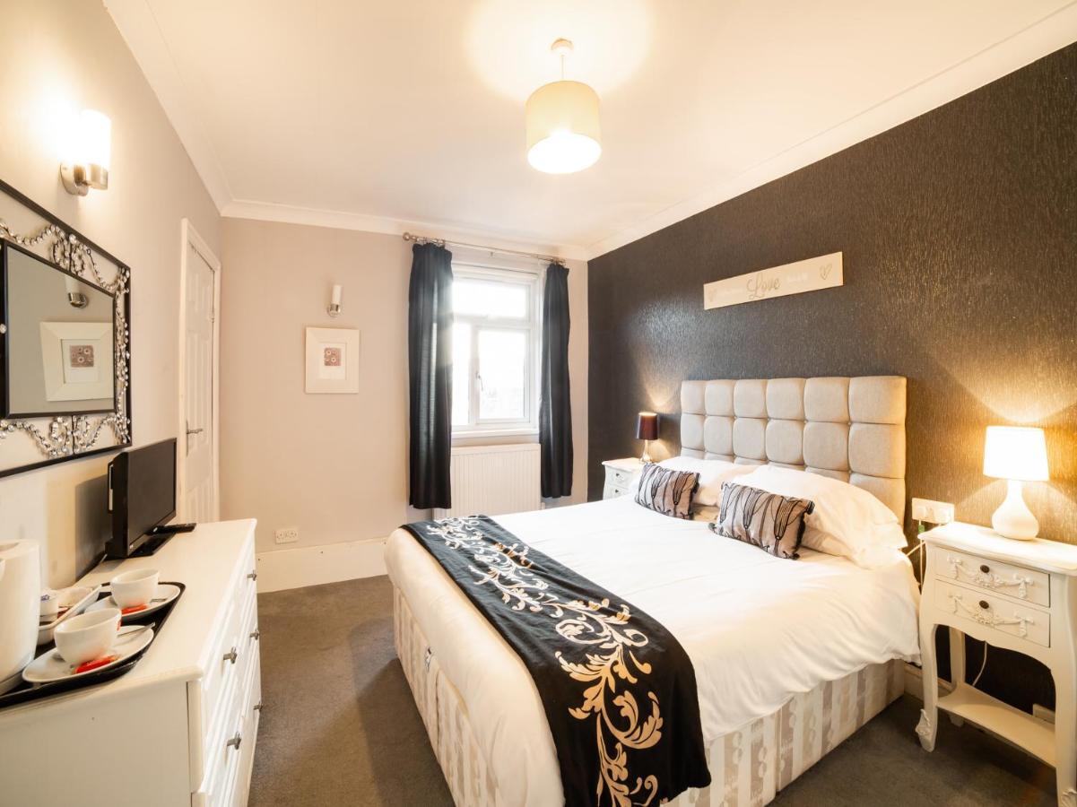 The Traxx Hotel Bangor  Exterior photo